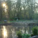 Nid Dans La Foret 펜션 *